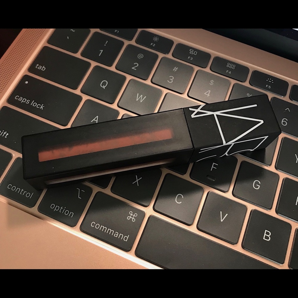 Full size NARS powermatte lip pigment slow ride